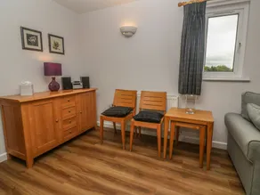 64 Waterside - Stue