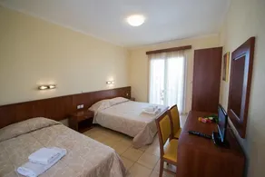 Summertime Inn - Chambre