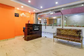 Super Collection O New Town Near OM Sweets Formerly Shiva Inn - Lobby