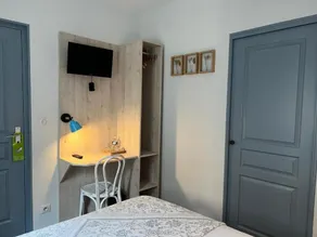 Hôtel de Lion sur Mer - Værelse