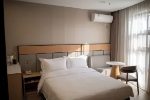 Shanghai Joyful Star Hotel-Free shuttle bus to Pudong Airport and Disneyland - Room