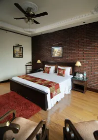 Hotel Diplomat Residency - Room