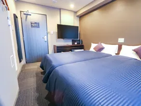 HOTEL LiVEMAX Yokohama-Eki Nishiguchi - Chambre