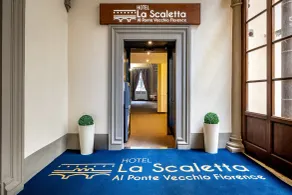 Hotel La Scaletta al Ponte Vecchio - Interior entrance