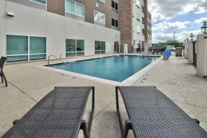 Holiday Inn Express & Suites - Houston East - Beltway 8 by IHG - Piscine