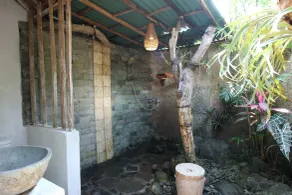 Capital O 94012 Dewa Jati House - Bathroom