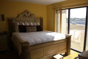 Marble Waters Hotel & Suites, Trademark by Wyndham - Room