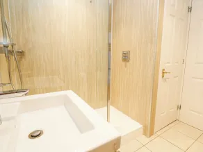 25 Tregenna Court - Bad