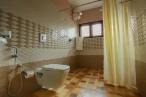 Woodgreens Ayurveda & Wellness Resort - Bathroom