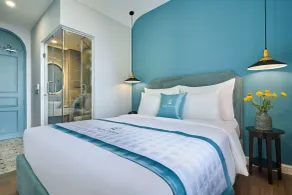 Times Corner Sorrento Hotel - Complimentary Sunset Town Tour 4pm to 5pm everyday - Room
