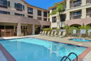 Courtyard by Marriott Thousand Oaks Ventura County - Piscine