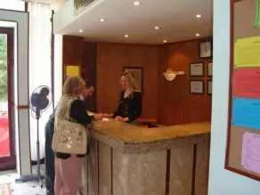 Kemer Hotel - Resepsjon