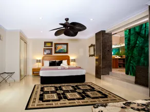 Port Douglas Penthouse Suite - Room
