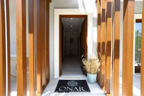 ONAR OURANOUPOLIS - Inngangsparti