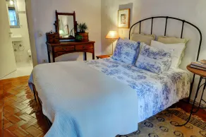 Unabhängige Wohnung Nr. 2 in einem alten Herrenhaus an der Mündung des Flusses Douro - Zimmer
