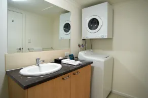 Quest St Kilda Bayside - Bathroom