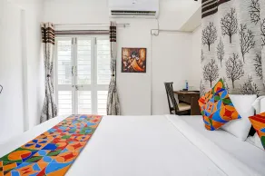 FabHotel Vardhan House II - Chambre