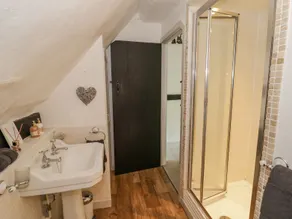 Bluebell Cottage - Baño