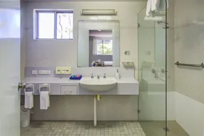 Haven Waters Motel & Apartments - Baño