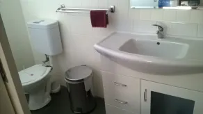 Colonial Inn Motel - Bathroom
