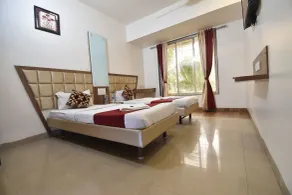Hotel Candor Amigo Kamothe Panvel - Front of property - evening/night