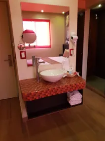 Hotel Hollywood - Bathroom