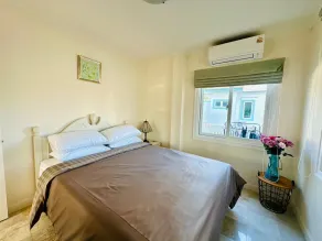 Luxurious Villa Retreat in Mae Rim with Private Pool - Room