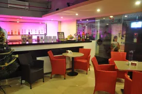 favehotel MEX Tunjungan Surabaya - Restaurant