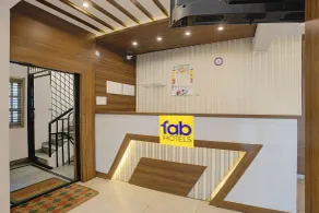 FabHotel Purple Grand - Jalahalli West - Recepção