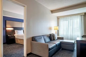 Residence Inn by Marriott Calgary South - Room