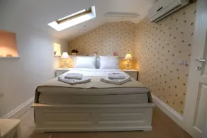 Hotel Les Jardins Carol - Room