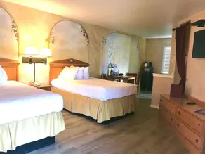 Chardonnay Lodge - Rum