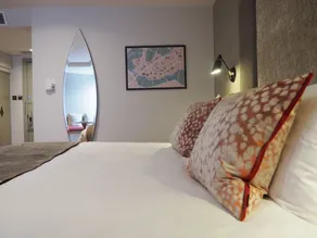 Gonville Hotel - Room
