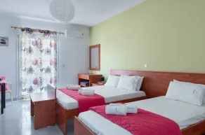 Socrates Apartments - Camera