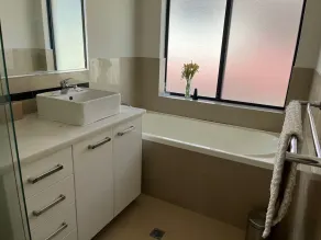 Cloverdale Family Accommodation - Badrum