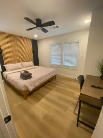 10 Burnett Home - Rum