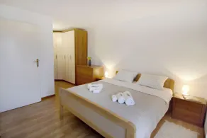 Modern Apartment With Shared Garden Near Umago - Rum