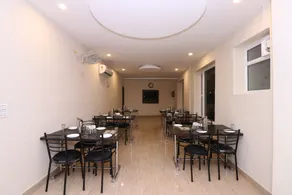 HOTEL DEV GANGA - Restaurant