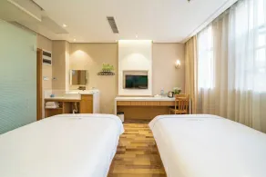 Jinglai Hotel -Shanghai The Bund & People's Square Branch - Zimmer