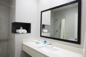 Crystal Inn - Bathroom