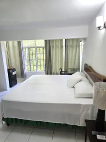 The Gardens - Room