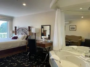 Hessenland Inn & Schatz Winery - Rom