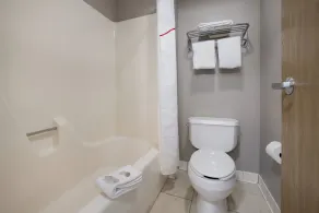 Red Roof Inn Weedsport - Banheiro