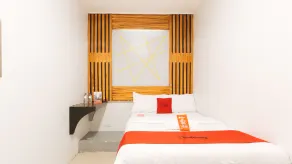 RedDoorz near Quiapo Church Manila - Room
