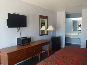 Brooks City Executive Inn - Room