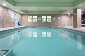 Holiday Inn Express Yreka-Shasta Area by IHG - Piscine