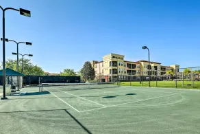 Upscale Unit in Private Golf Resort w/ Pool! - Interiör