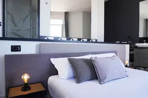 Gram Suites - Room