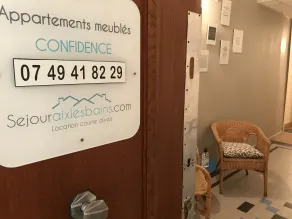 Appartements Confidence - hyper centre ville, calme SEJOURAIXLESBAINS - Lobby