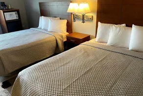 Commodore Perry Inn and Suites - Chambre